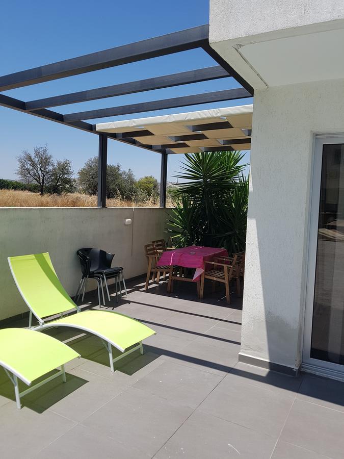 Palms Resort Apartments Alethriko Екстериор снимка